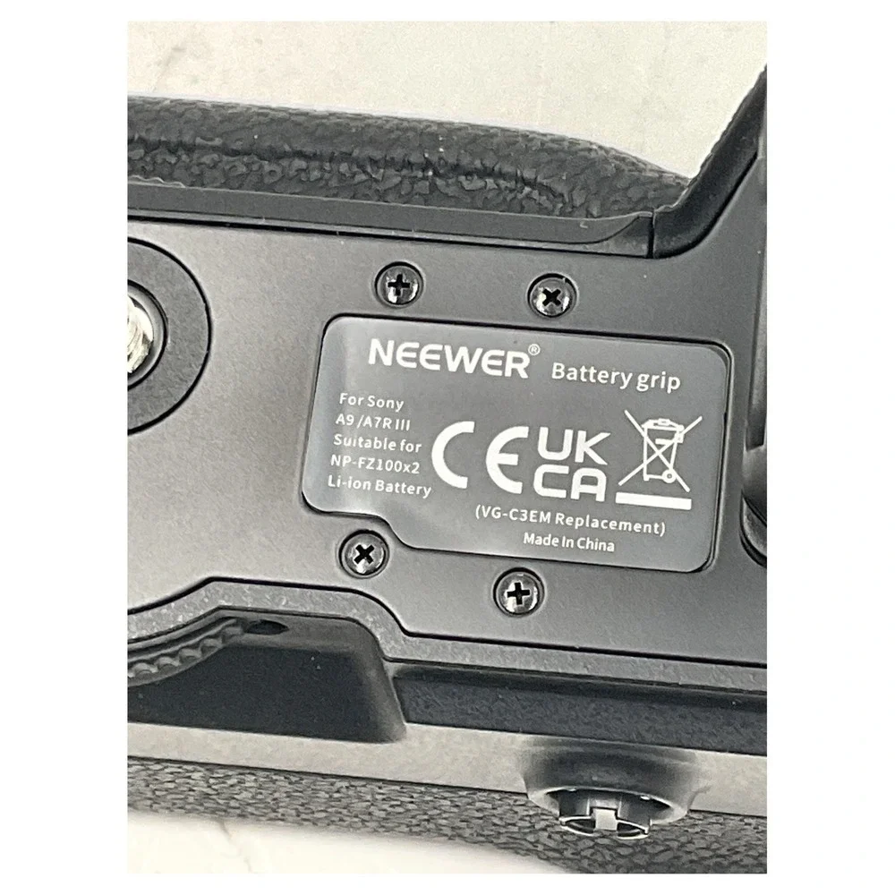 Soni 89/87RIII battery grip‎